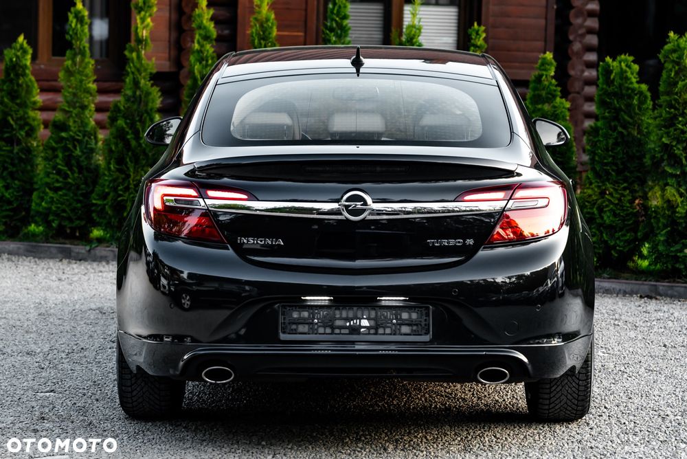 Opel Insignia 2.0 Turbo 4x4 Sport - 11