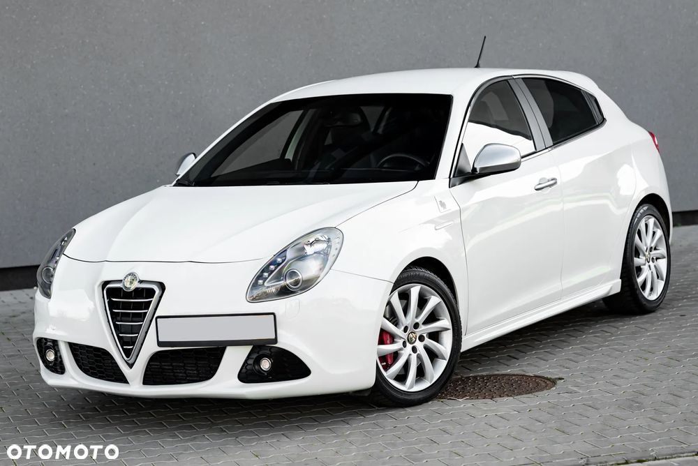 Alfa Romeo Giulietta 1750 TBi Quadrifoglio Verde - 1