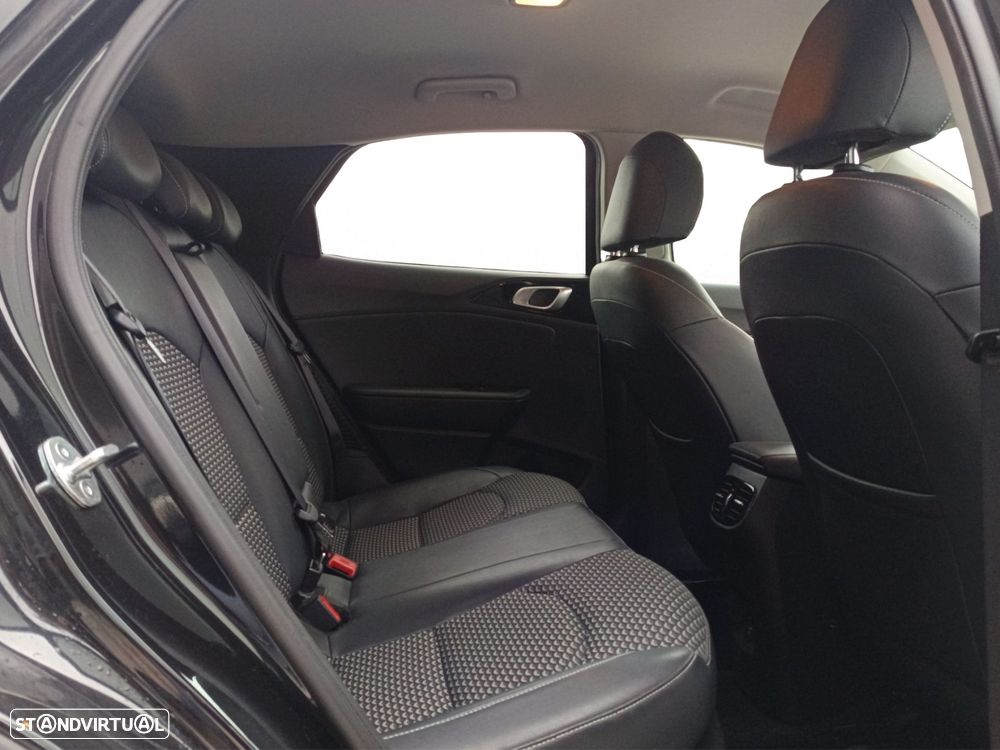 Kia XCeed 1.6 GDi PHEV Drive - 26