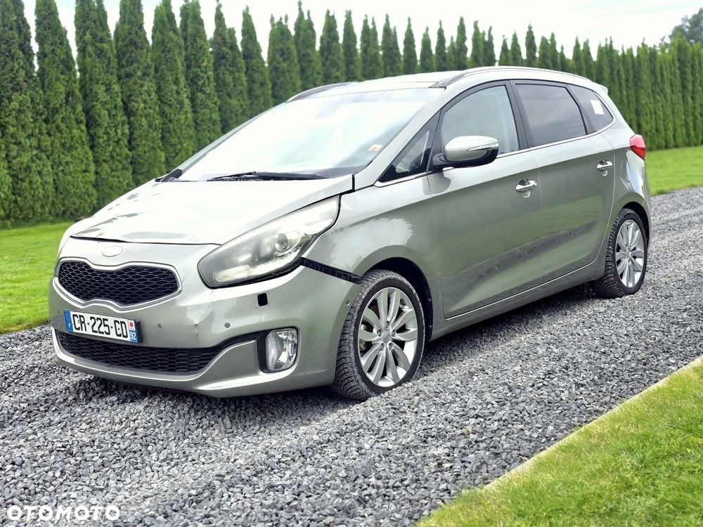 Kia Carens 1.7 CRDi 136 Fifa World Cup Edition