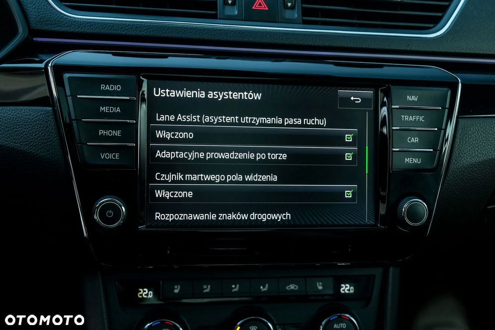 Skoda Superb 2.0 TDI 4x4 DSG L&K - 33