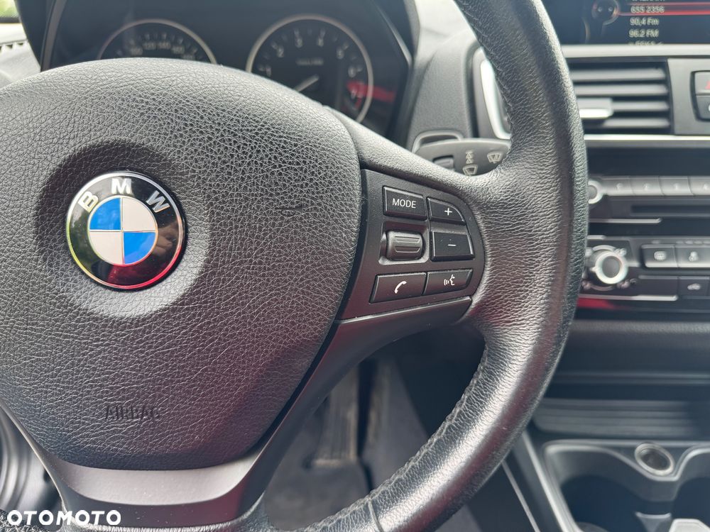 BMW Seria 1 118i Edition Metropolitan - 17