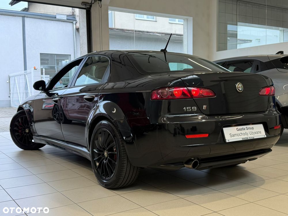 Alfa Romeo 159 - 6