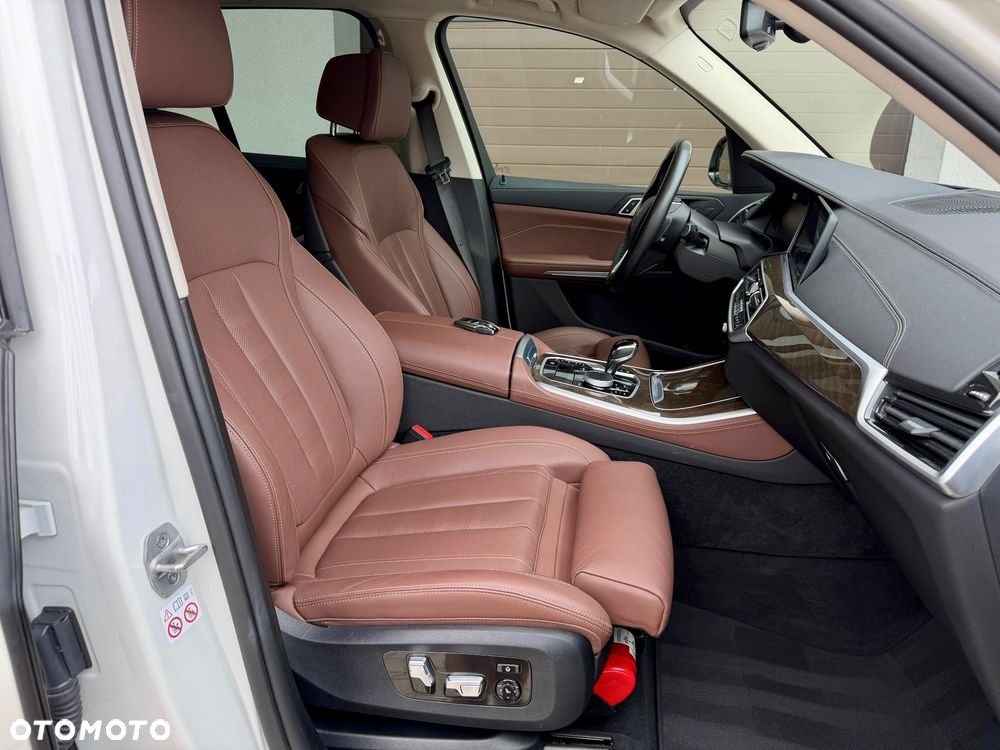 BMW X5 xDrive30d mHEV - 17