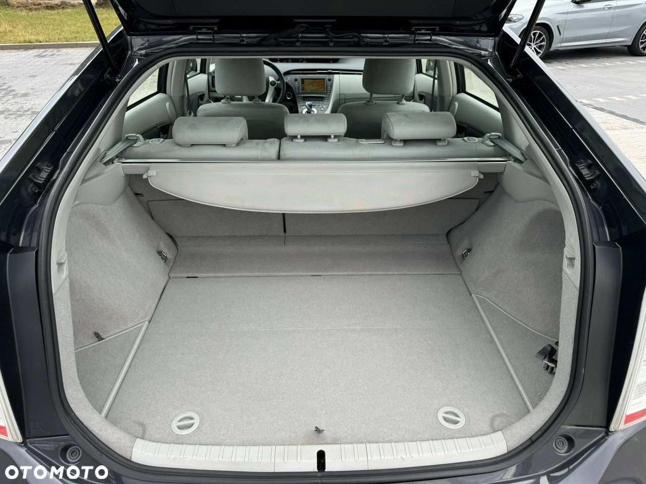 Toyota Prius 1.8 HSD Premium - 39