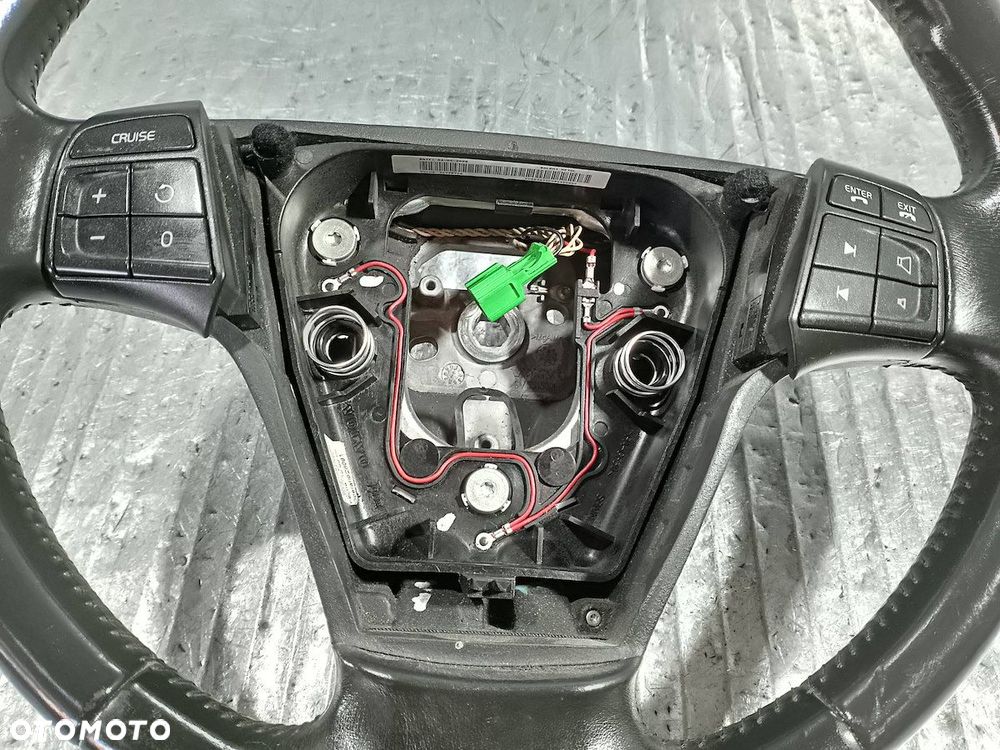 KIEROWNICA Z PODUSZKĄ VOLVO C30 ( 06-12 ) 55150060  55150001 30778758 - 9