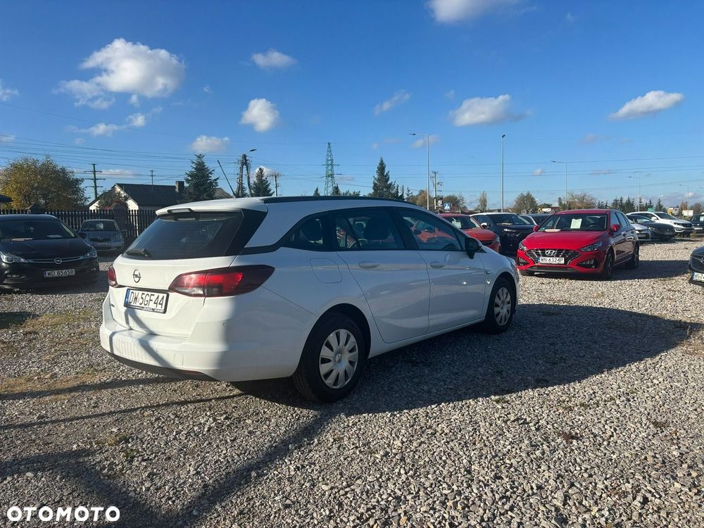 Opel Astra - 11