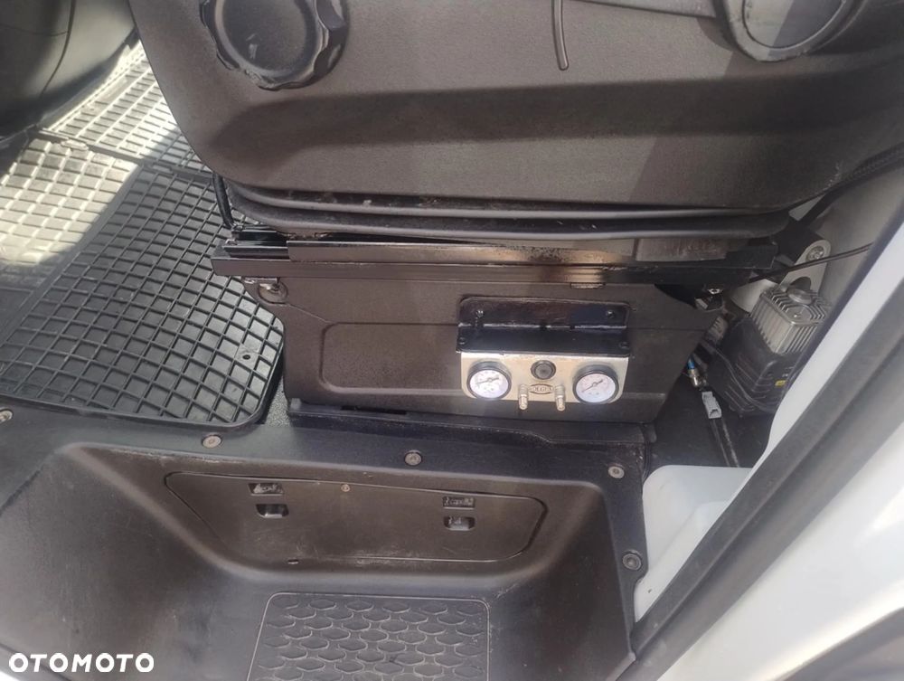 Iveco DAILY 35-140 - 9