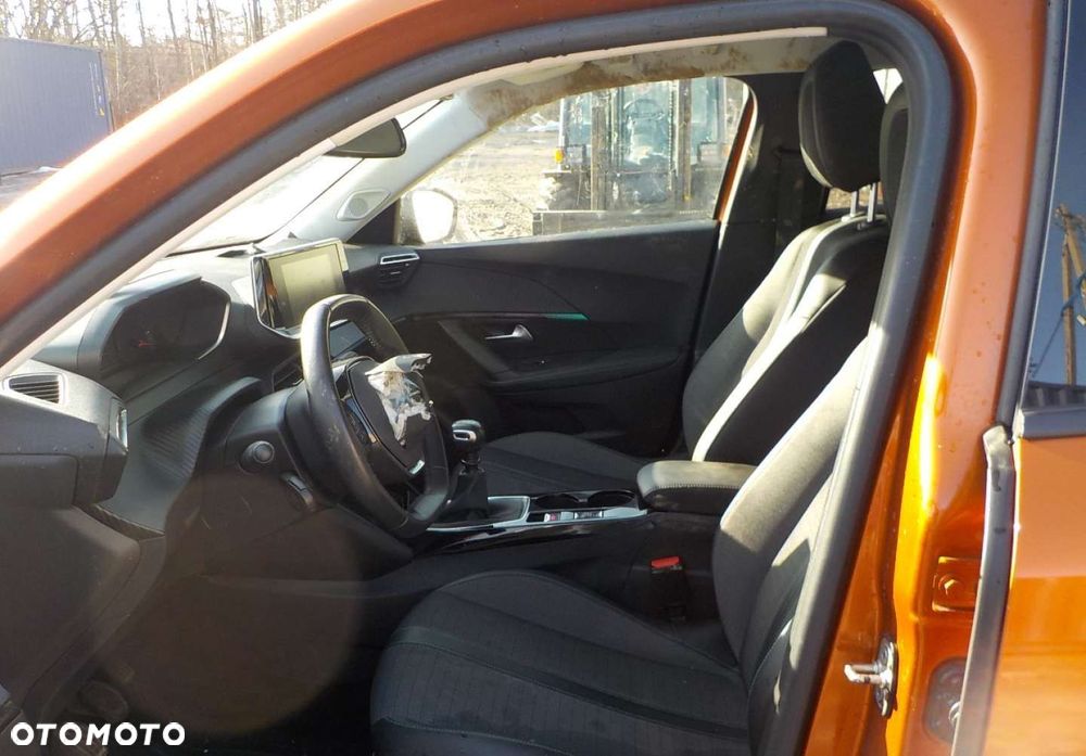 Peugeot 2008 - 31