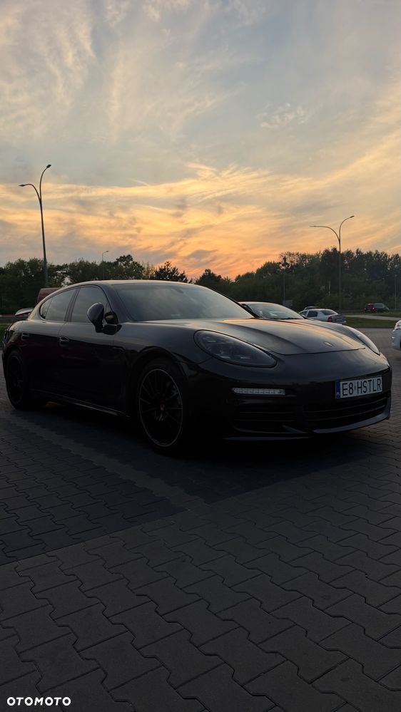 Porsche Panamera PDK - 3