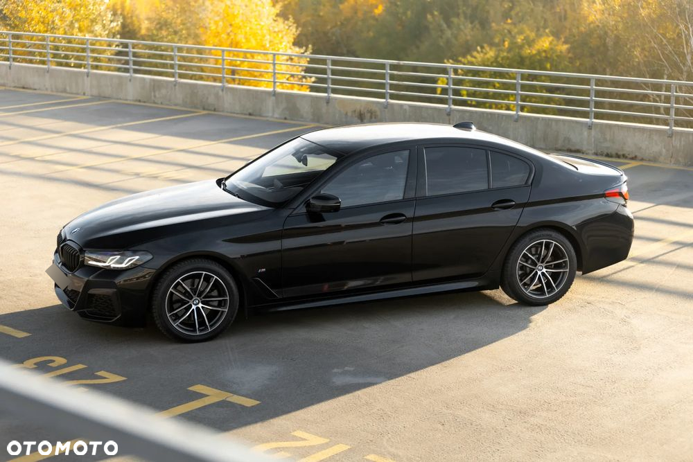 BMW Seria 5 520d xDrive M Sport sport - 3