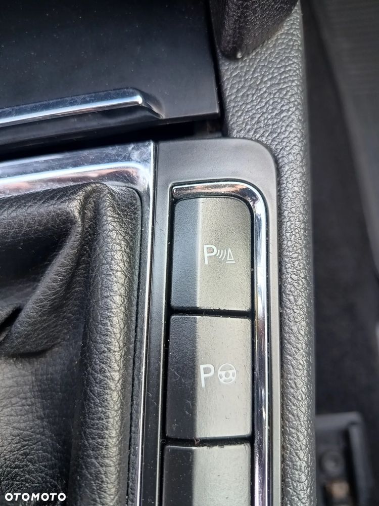 Skoda Superb 1.6 TDI GreenLine - 34