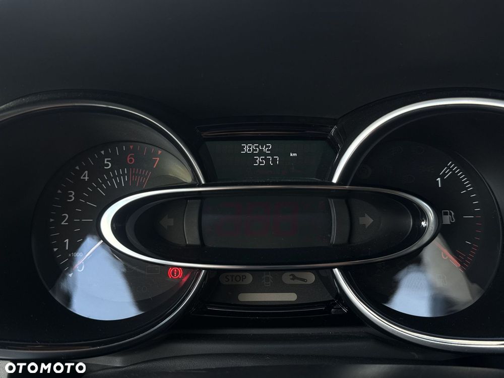Renault Clio - 26