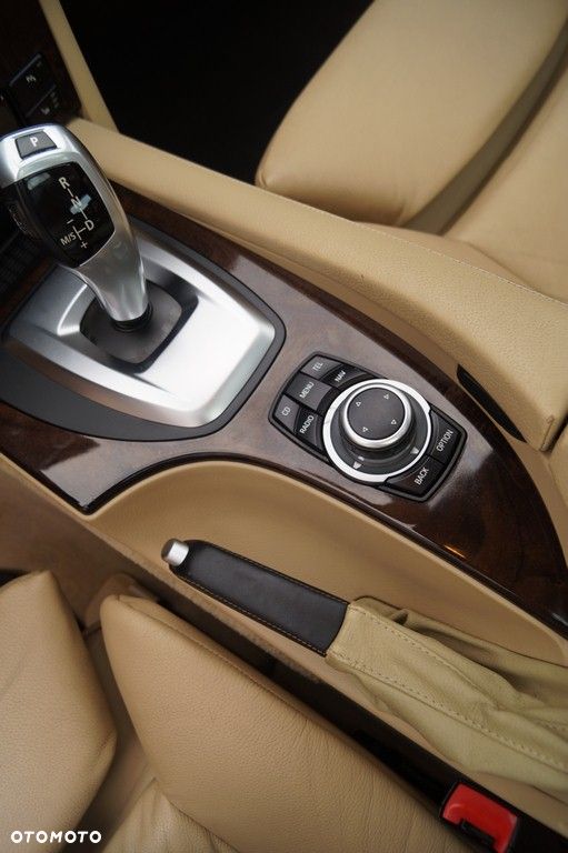 BMW Seria 5 525d Edition Sport - 24