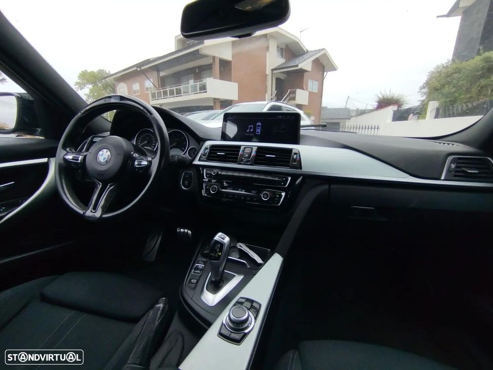 BMW 320 d Auto Pack M - 17