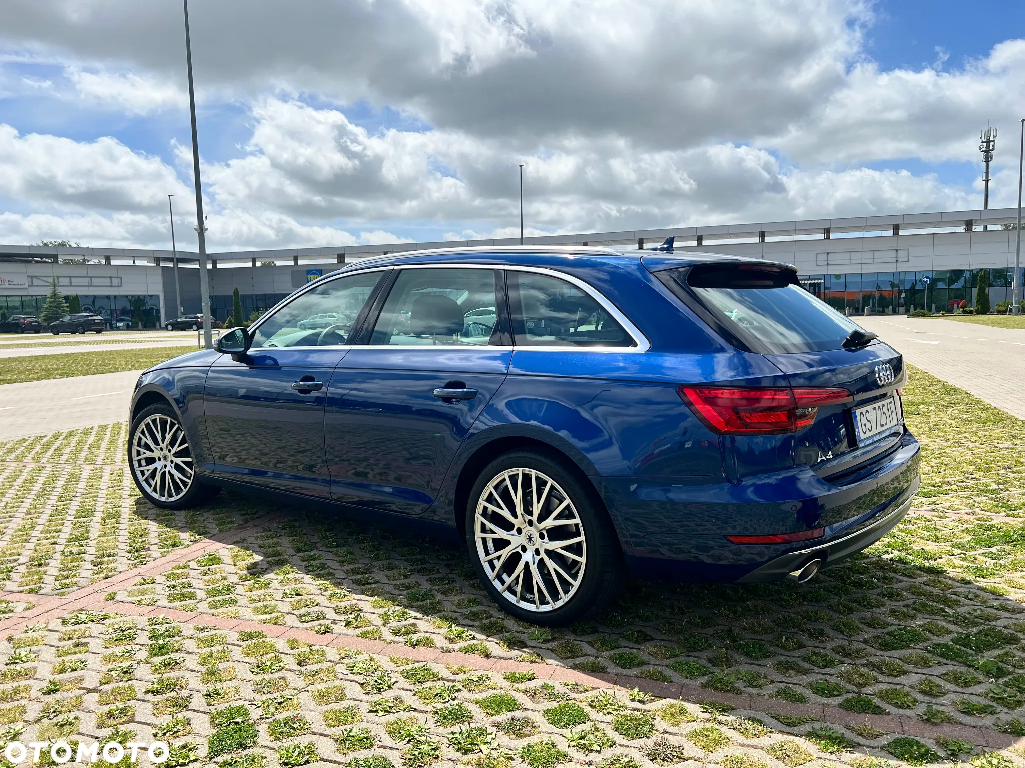 Audi A4 Avant 2.0 TFSI ultra S tronic sport - 4