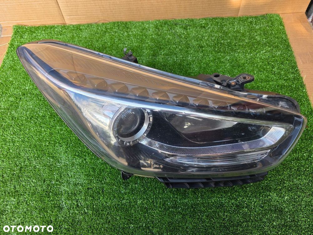 HYUNDAI I40 LIFT LAMPA PRAWA PRZÓD PRZEDNIA - 3