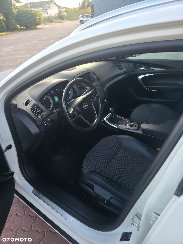 Opel Insignia 2.0 CDTI - 8