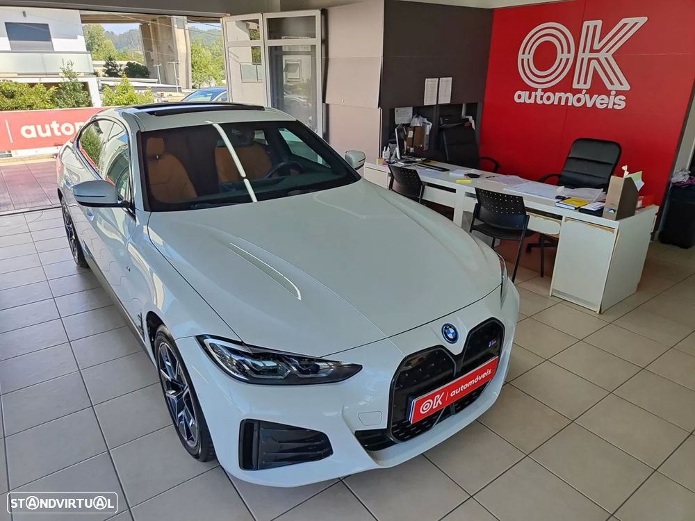 BMW i4 eDrive40 Pack Desportivo M - 2