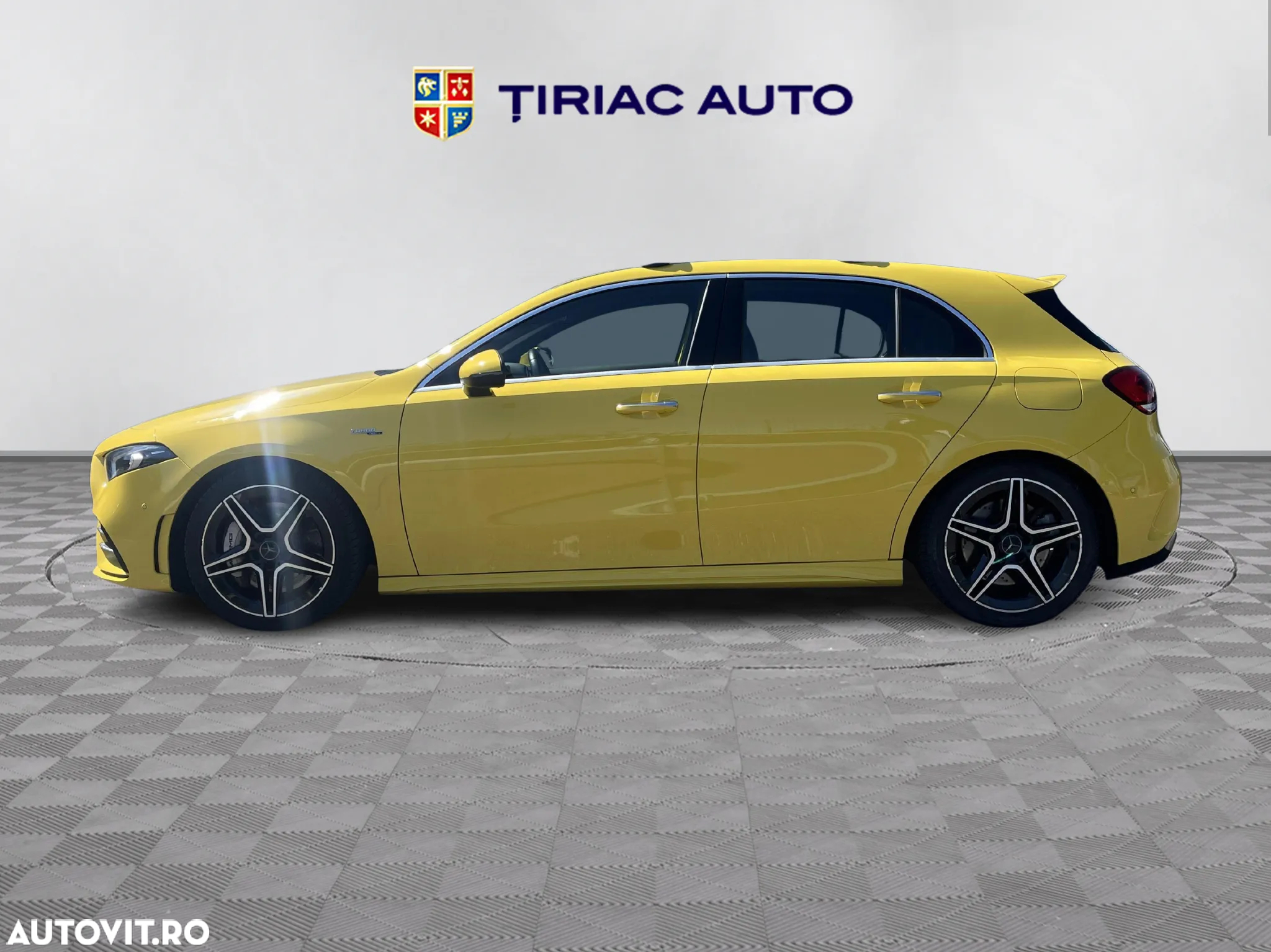 Mercedes-Benz A - 2