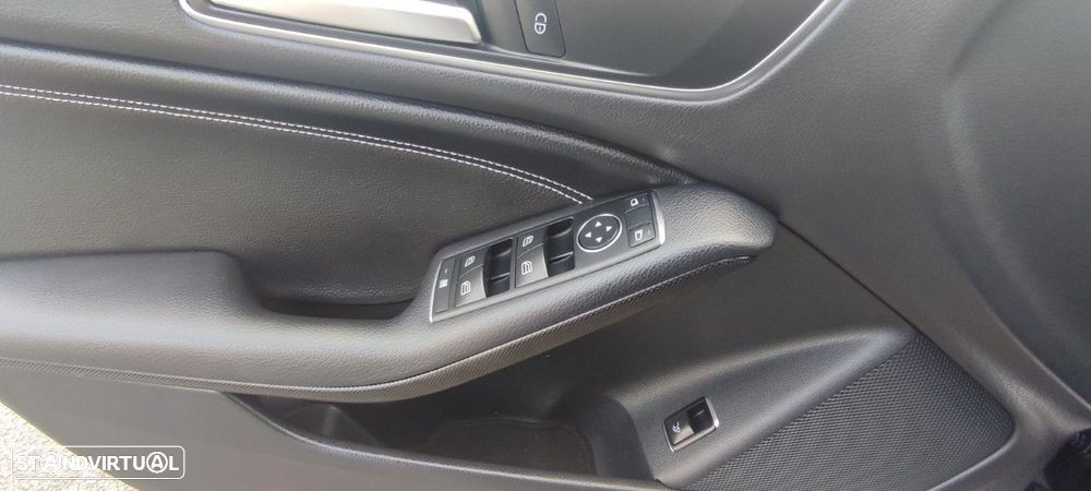 Mercedes-Benz CLA 180 (CDI) d Urban - 13