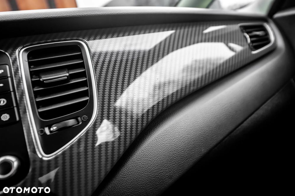 Kia Carens 1.7 CRDi Business Line 7os 7DCT - 40