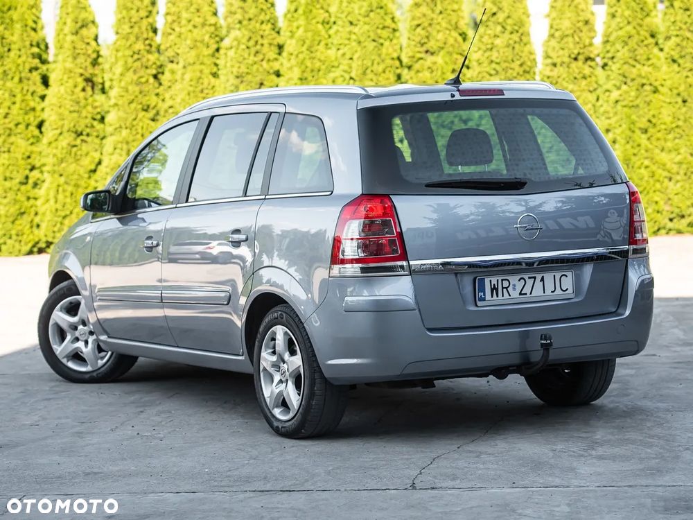 Opel Zafira 1.8 Edition 111 Jahre - 9