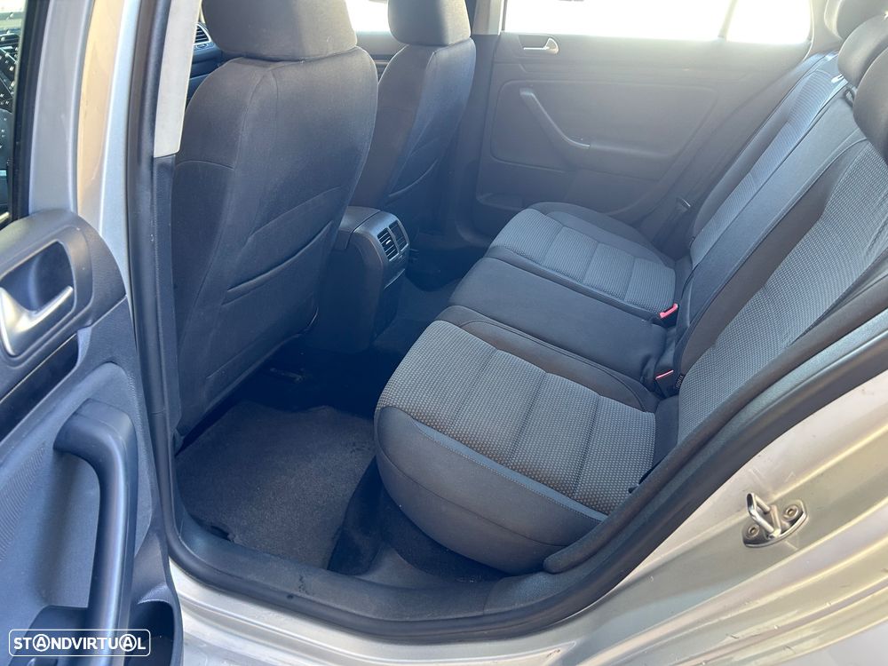 VW Golf Variant 1.6 TDi Confortline - 7