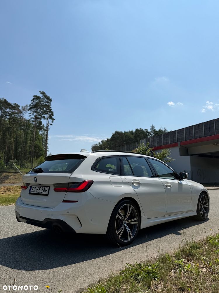 BMW Seria 3 320i M Sport - 9