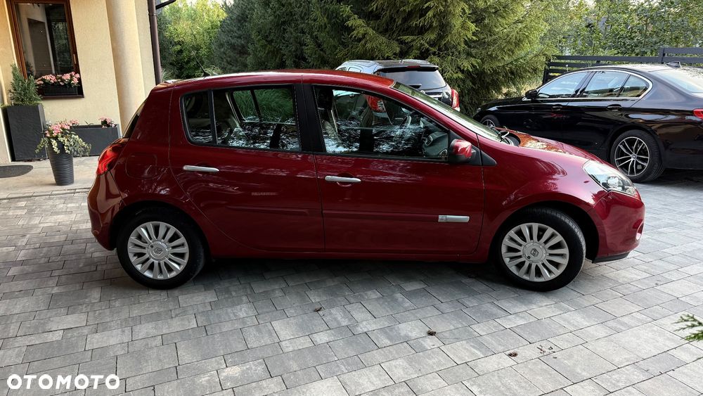 Renault Clio - 6