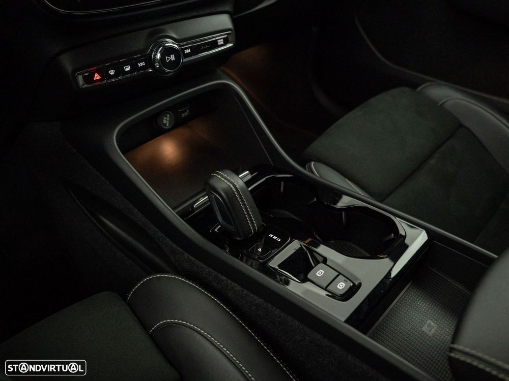 Volvo XC 40 1.5 T5 PHEV R-Design Expression - 29