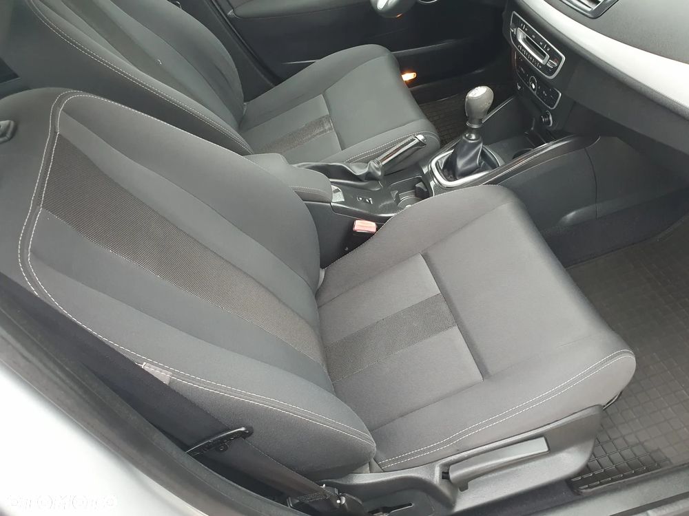 Renault Megane 1.6 16V 110 Dynamique - 21