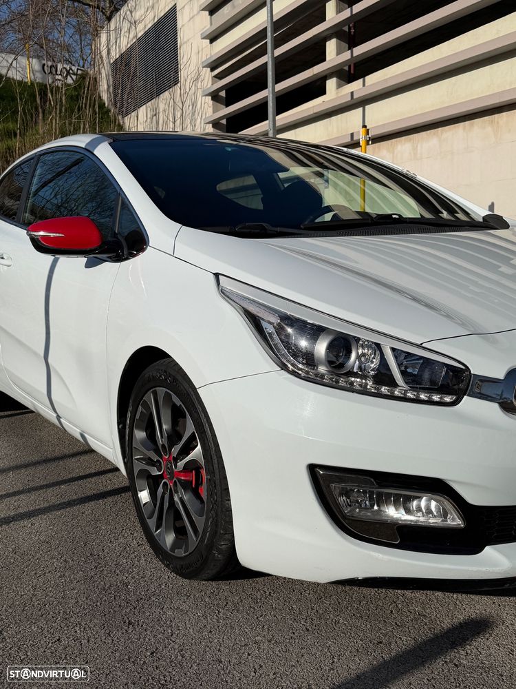 Kia Ceed S Coupé 1.6 CRDi TX - 3