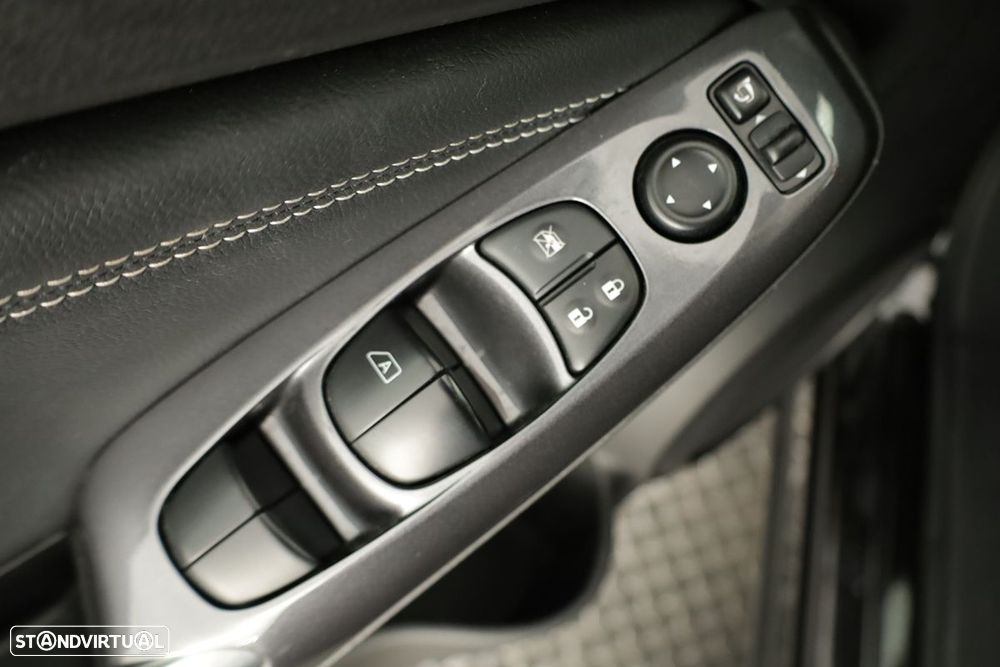 Nissan Juke 1.0 DIG-T N-Connecta DCT - 20