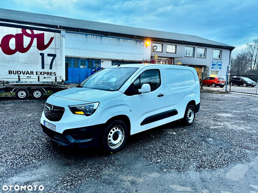 Opel Combo E - 2
