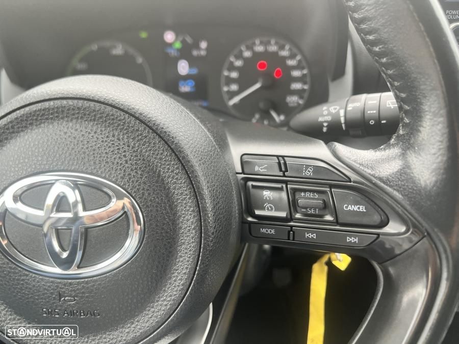 Toyota Yaris 1.5 HDF Comfort Plus - 26