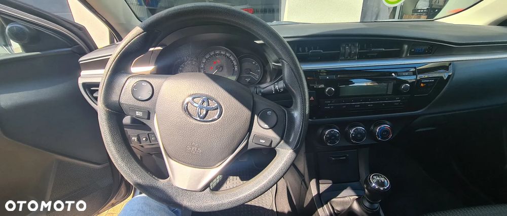 Toyota Corolla 1.6 Active - 8