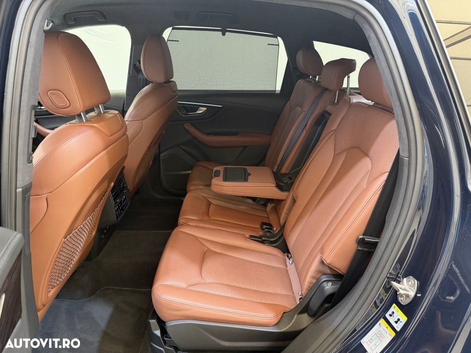 Audi Q7 - 8