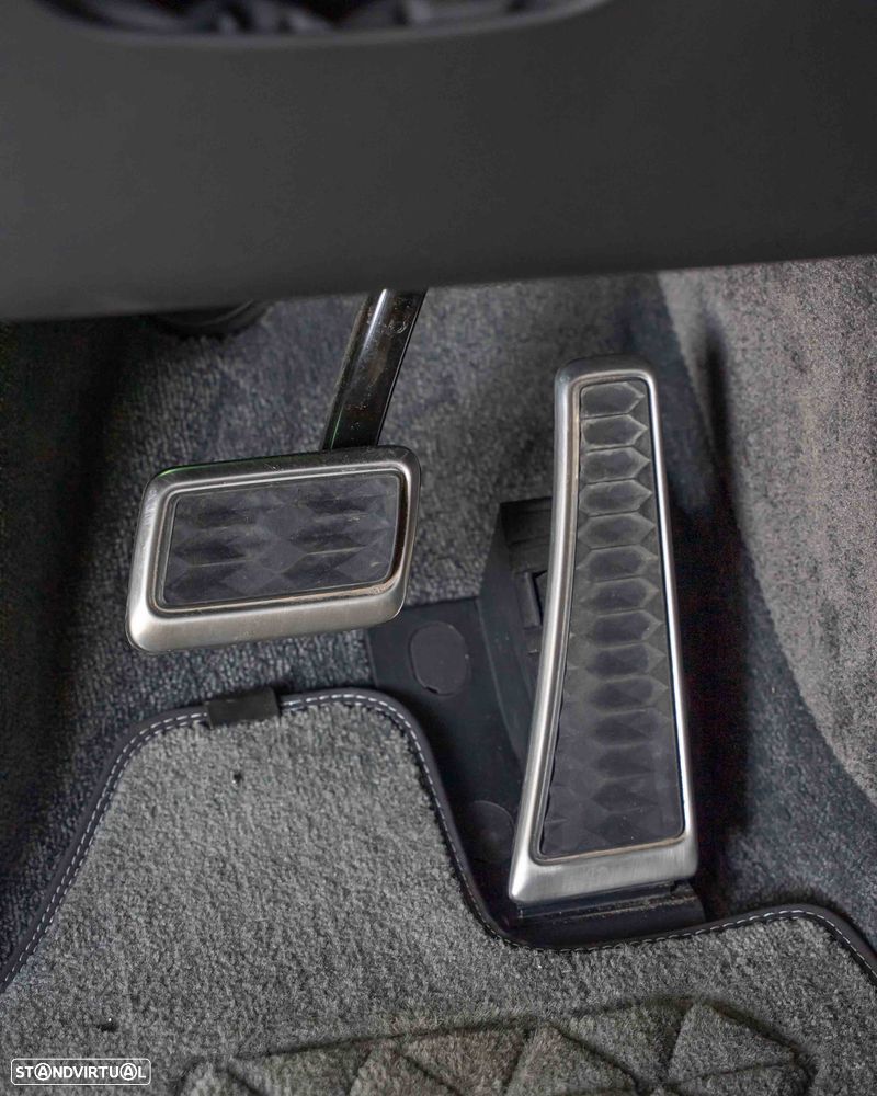 Lotus Eletre 600 - 41