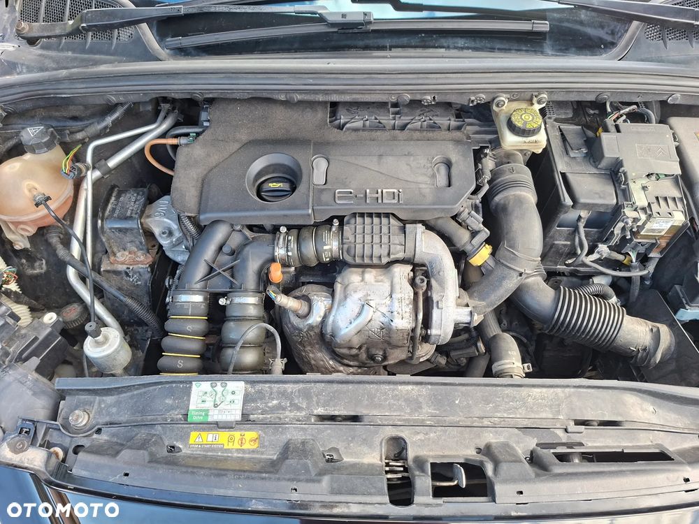 Peugeot 308 2011 photo 5