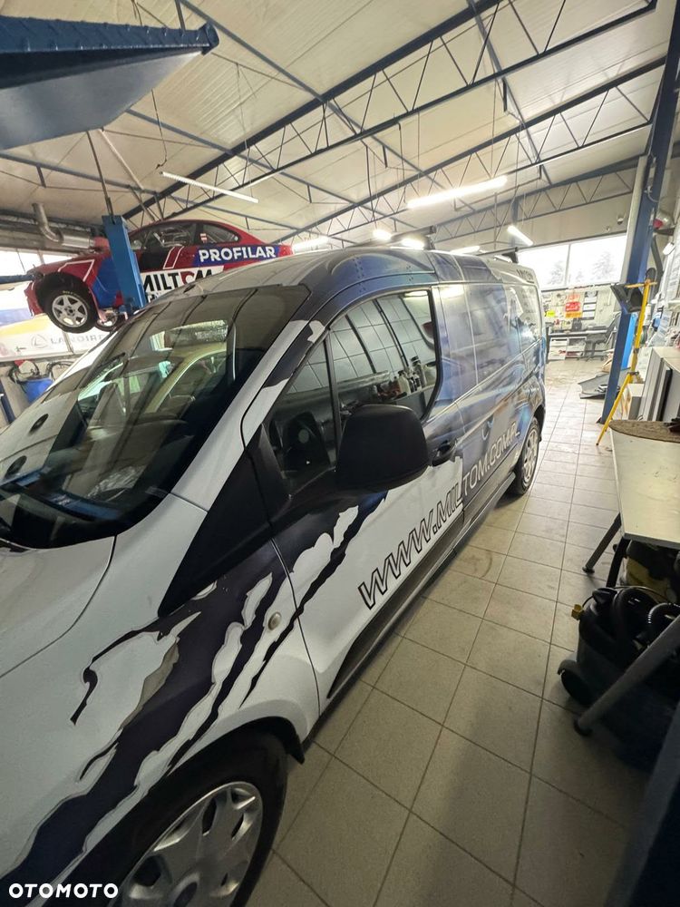Ford Transit Connect - 9