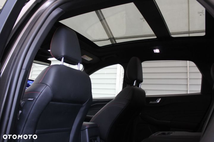 Ford Kuga 2.5P PHEV FWD ST-Line X - 33