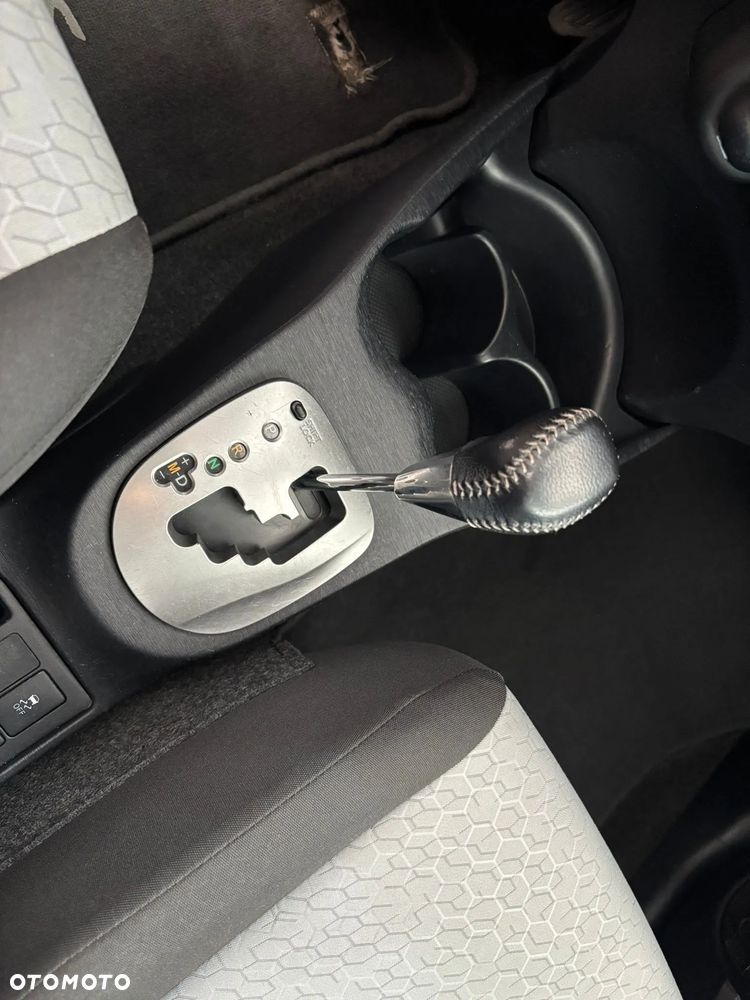 Toyota Yaris 1.33 Prestige MS - 16