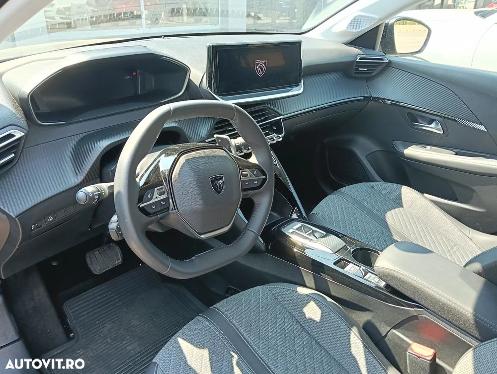 Peugeot 208 1.2L e-DCS6 MHEV Allure - 5