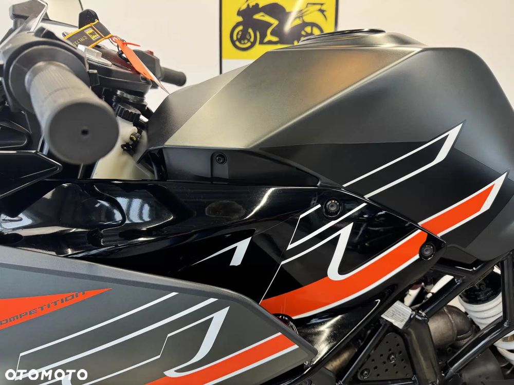 KTM RC 125 - 21