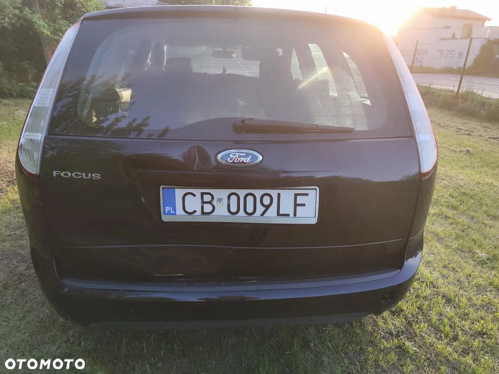 Ford Focus 1.4 16V Style+ - 6
