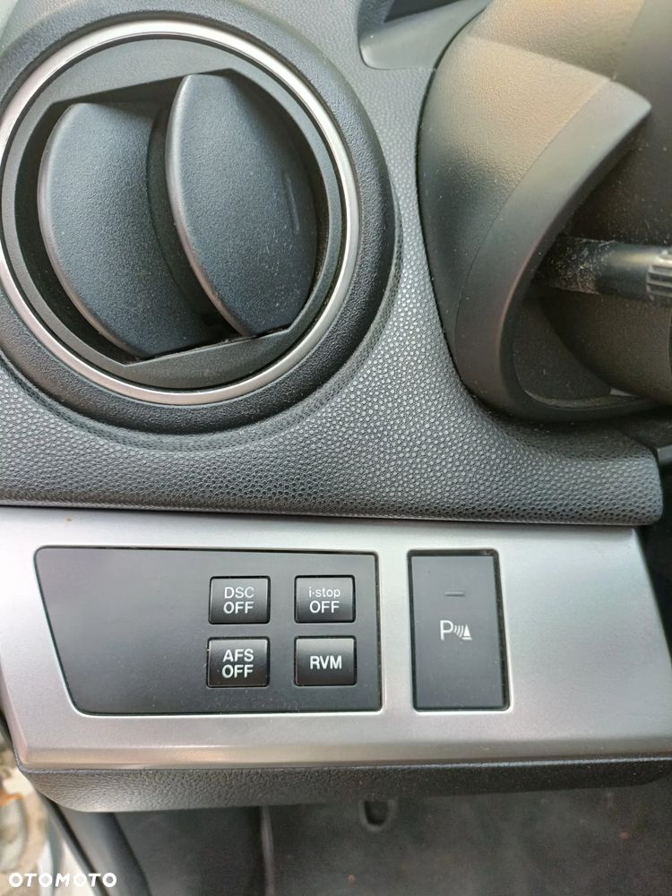 Mazda 3 2.0 Exclusive + - 20