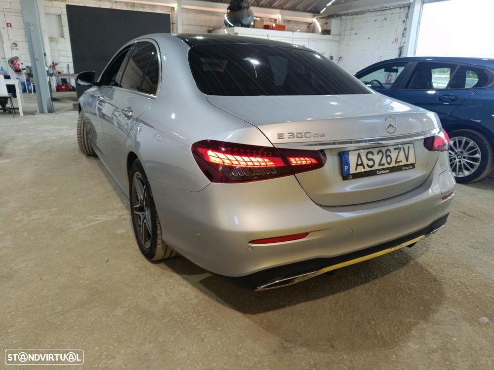 Mercedes-Benz E 300 de AMG Line 4Matic - 3