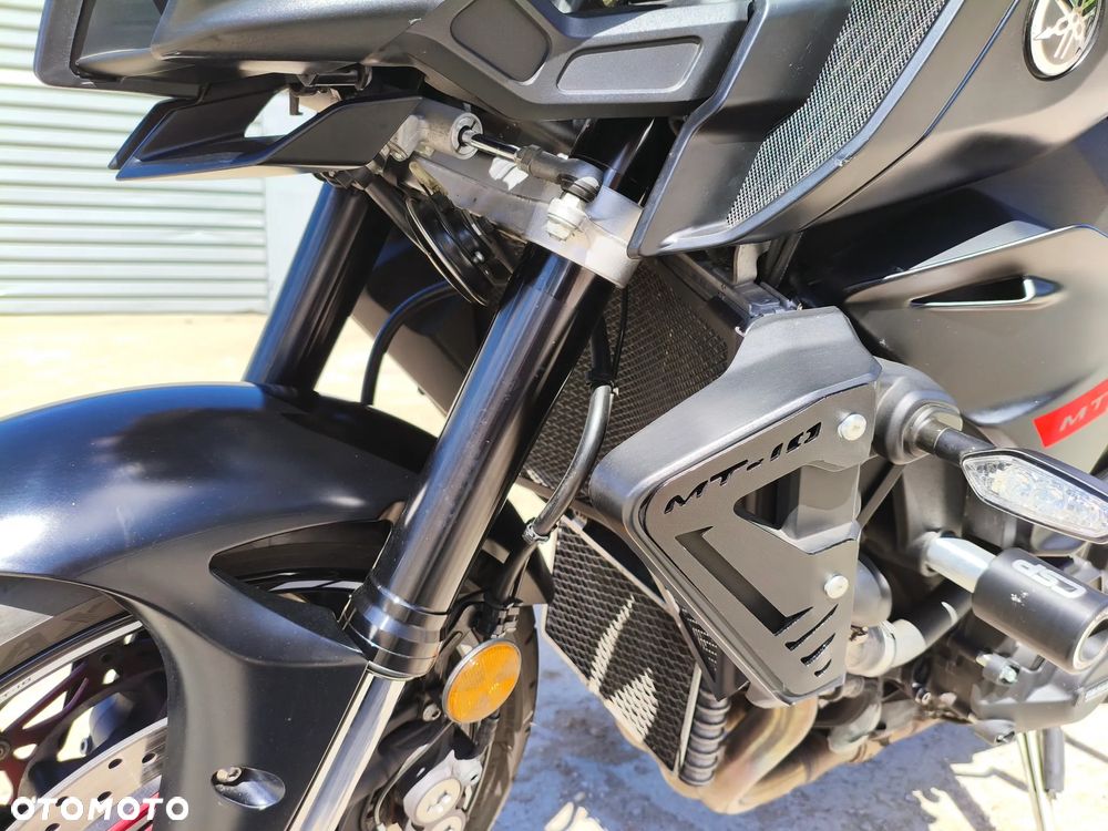 Yamaha MT - 21