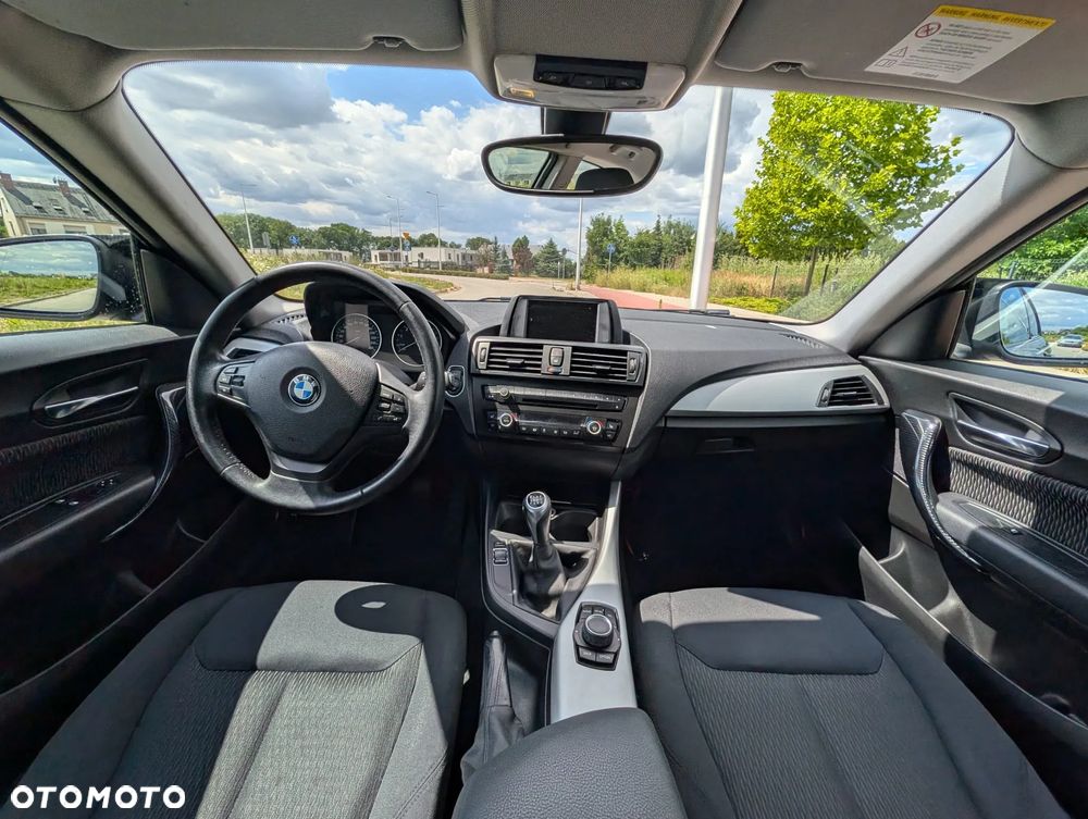 BMW Seria 1 114i - 13